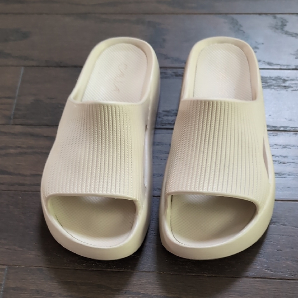 Calia Women's Molded Slide Size 8 Birch